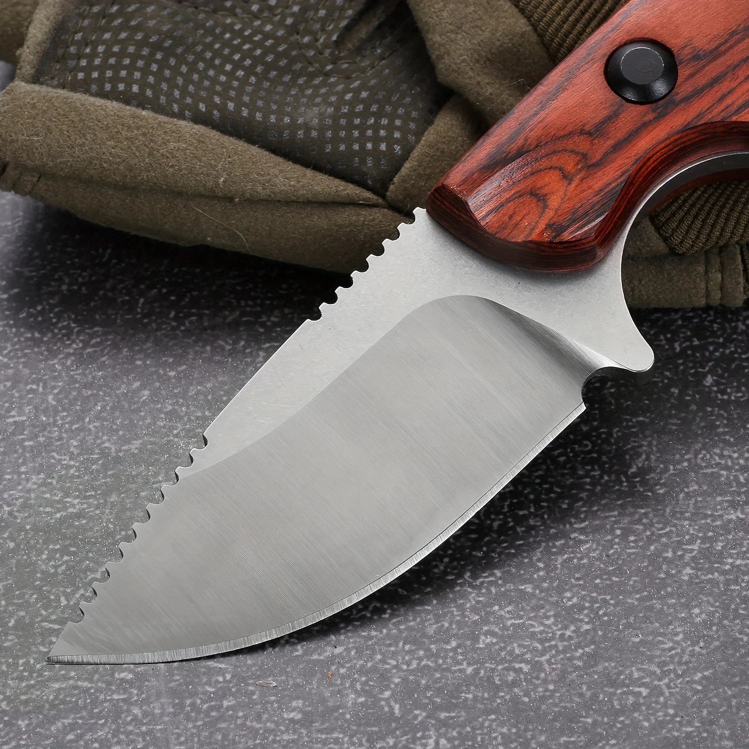 BM 15017 Hunt Hidden Canyon Hunter Fixed Knife 8Cr13Mov Blade Stabilized.